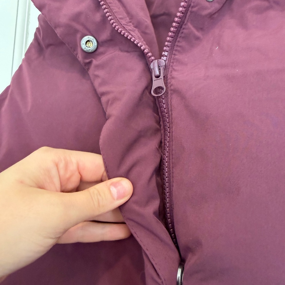 Thread & Supply Maroon Puffer Cropped Vest - Picture 5 of 6